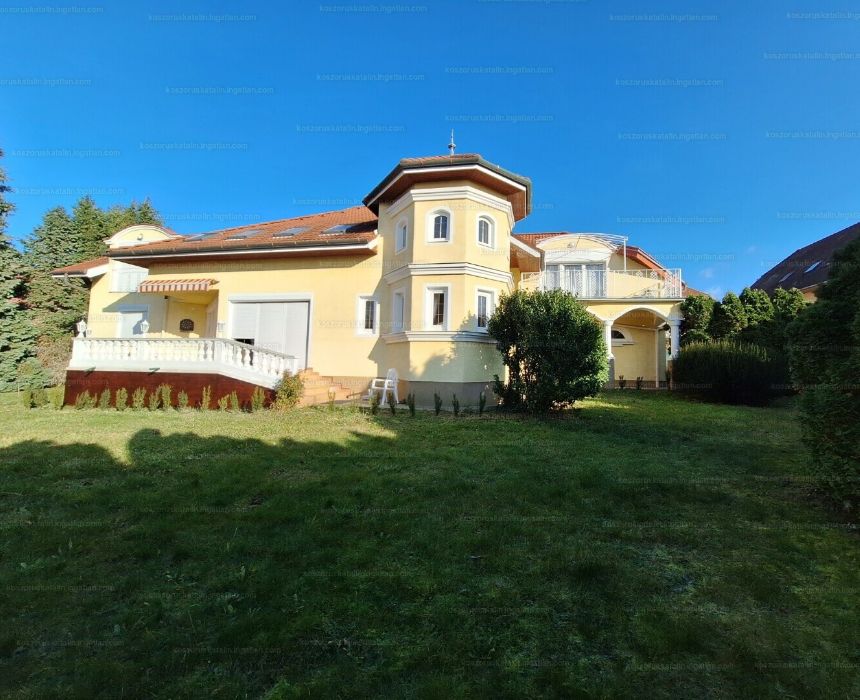 Családi ház Hévízen - Mehrfamilienhaus in Hévíz