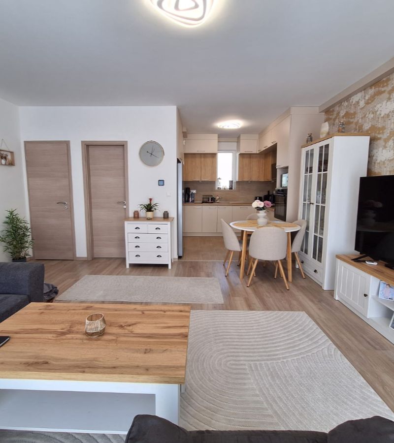 modern Hévízi lakás eladó - moderne stilvolle Wohnung in Hévíz zu verkaufen